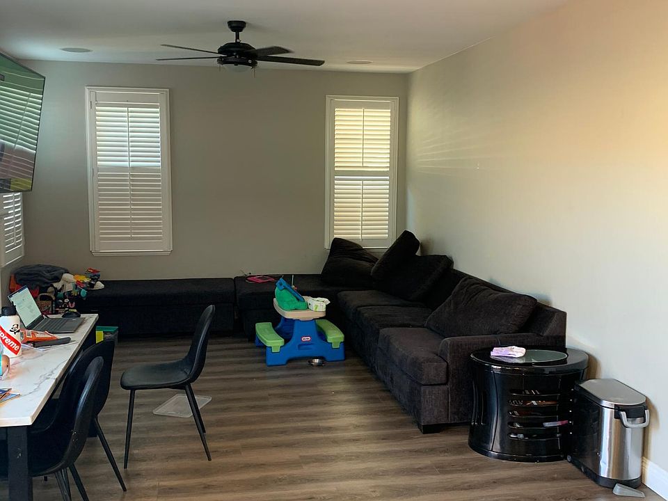 1st image of 2758 Gilham Ct