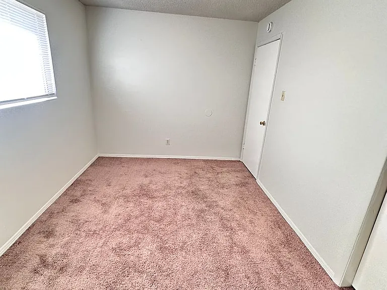 3211 Morris Street NE — Photo 14