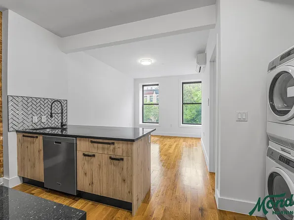 1094 Dean Street image 5 of 12