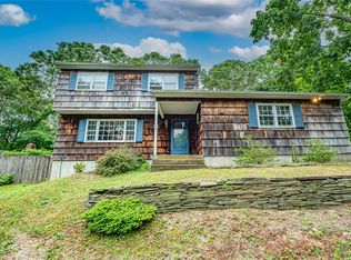 10 Valentine Rd, Shoreham, NY 11786