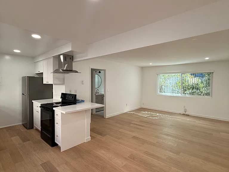 1205 Amethyst St #C — Photo 7