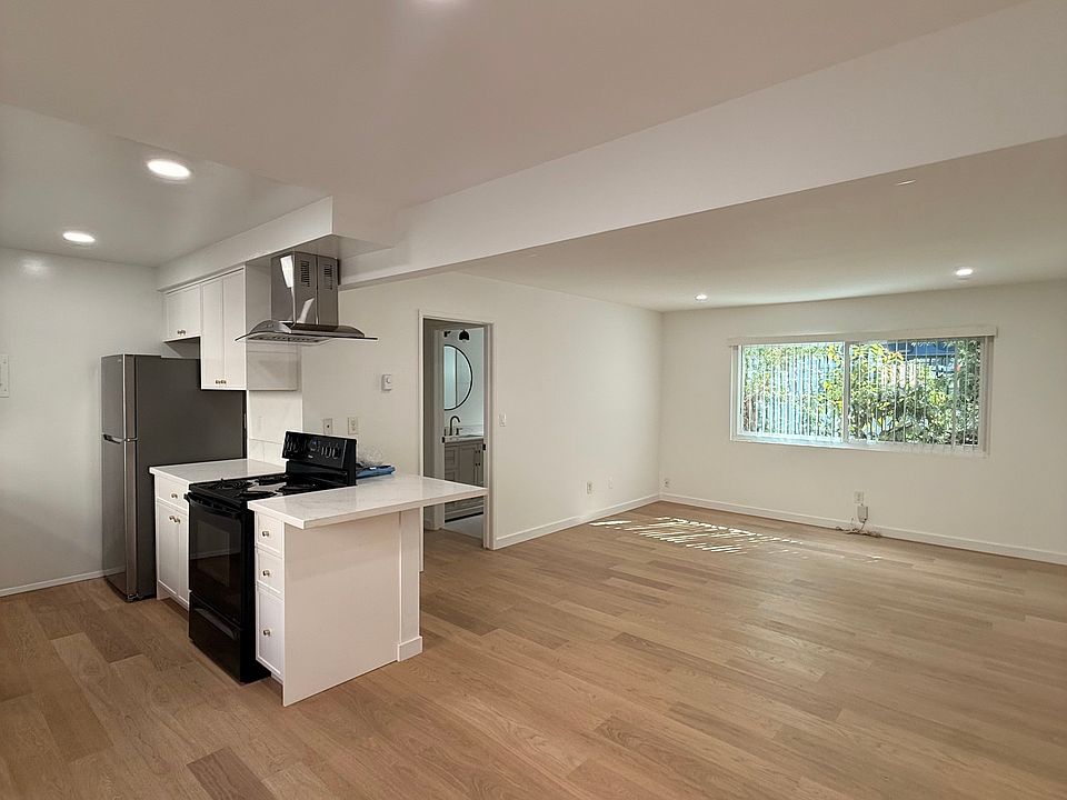 1st image of 1205 Amethyst St #C