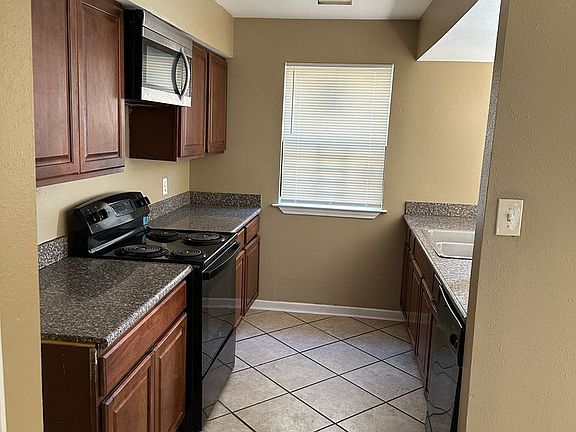 3rd image of 6865 Mayo Blvd APT D
