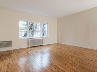 202 E 75th St APT 2R, New York, NY 10021
