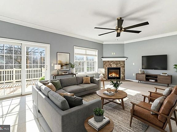 5th image of 4545 Laurelwood Dr