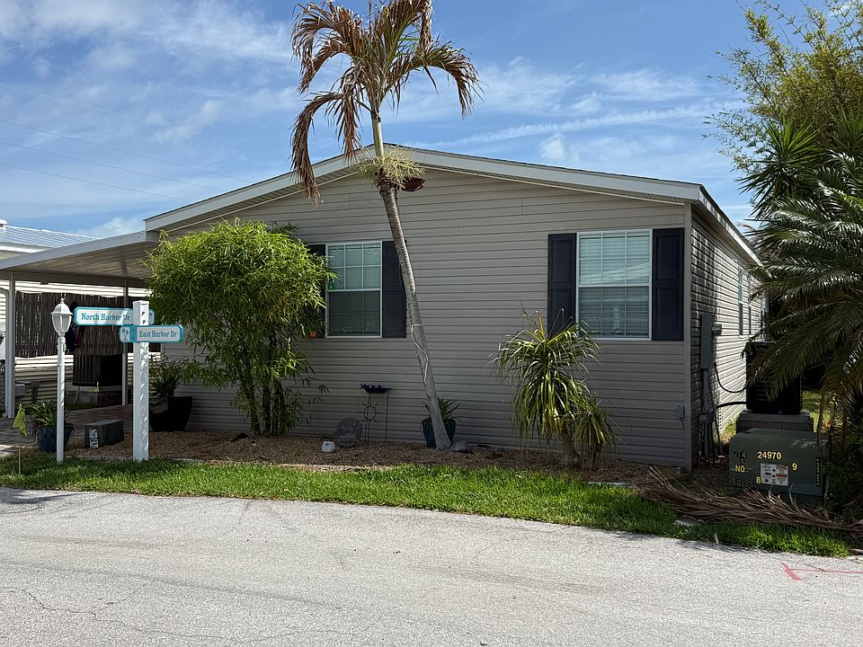 1st image of 105 E Harbor Dr