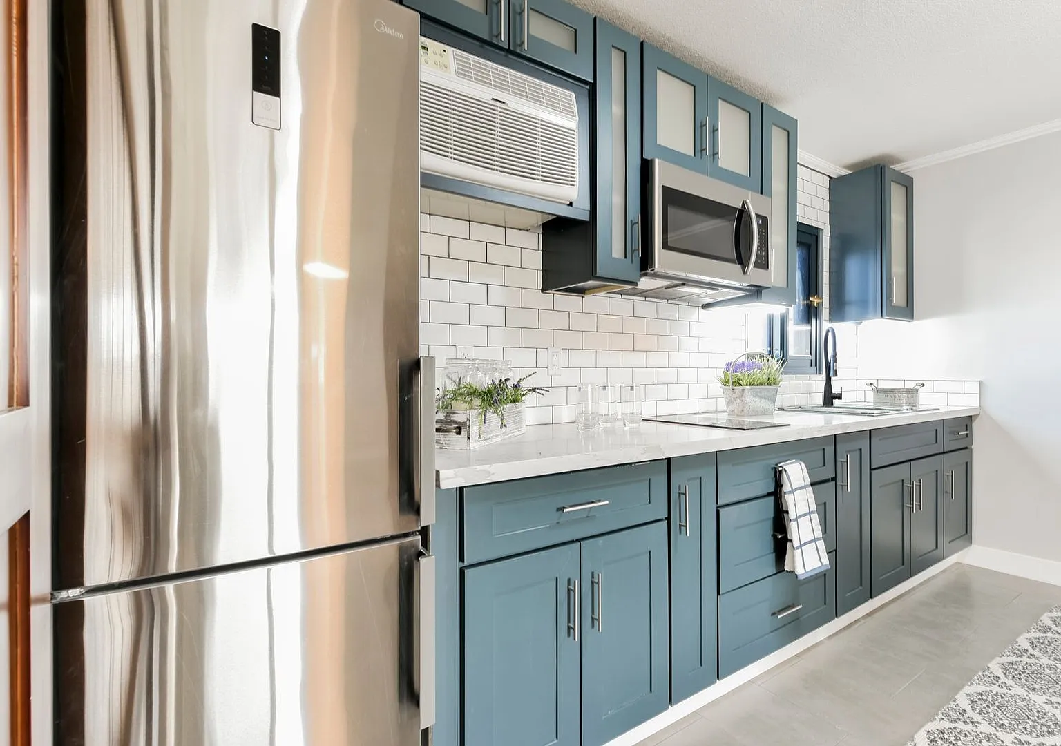 The BLVD Boutique Apartments — Photo 3