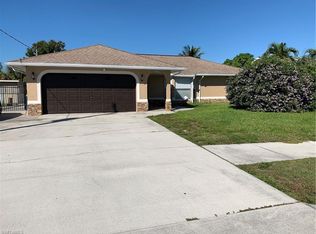 1333 Granada Blvd, Naples, FL 34103