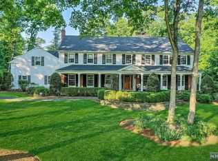 867 Huron Rd, Franklin Lakes, NJ 07417