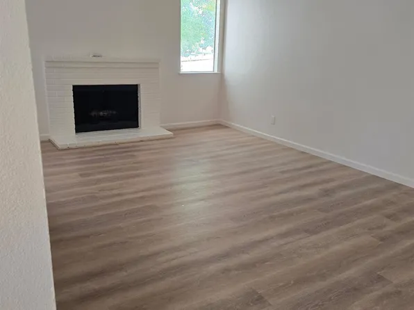 8228 Center Pkwy APT 46, Sacramento, CA 95823