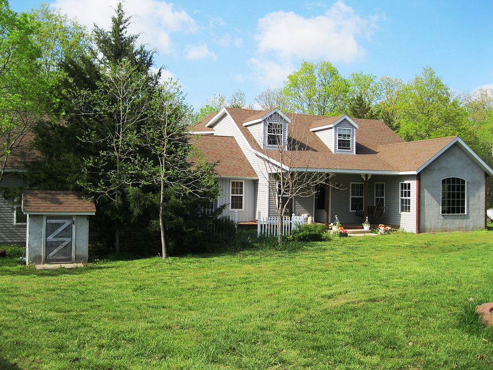 Spacious private 4 acres
