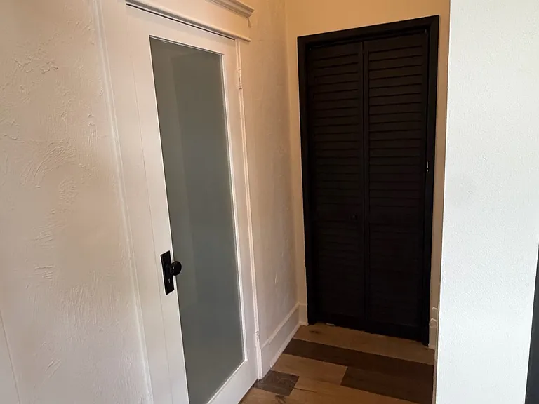 210 E High Ave #1/2 — Photo 11