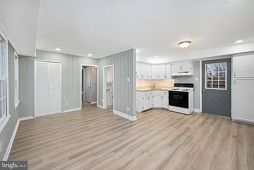 223-225 Kings Hwy E #3 Photo 1