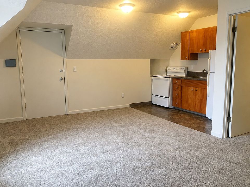 1st image of 1814 SE Madison St #1420