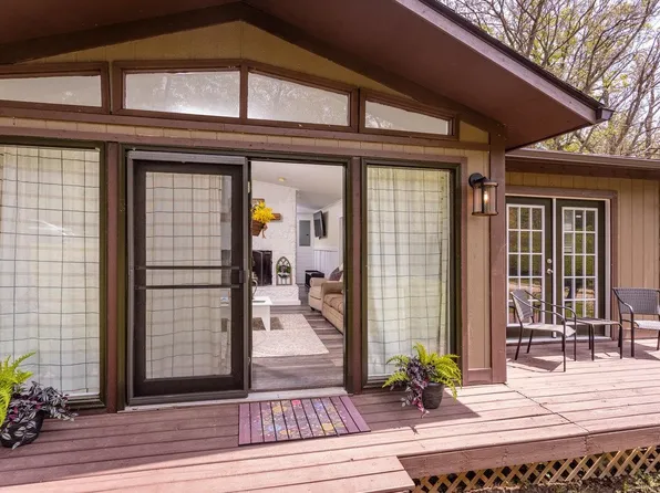 2451 Hawksbill Rd, Mc Gaheysville, VA 22840