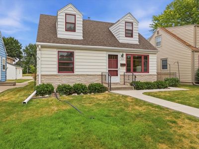 2140 S 109th STREET, West Allis, WI, 53227