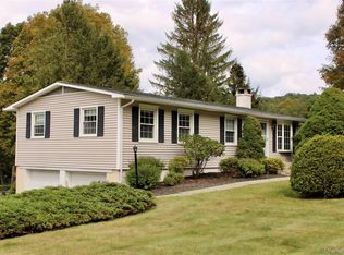 4 Deer Run Ct, Carmel, NY 10512