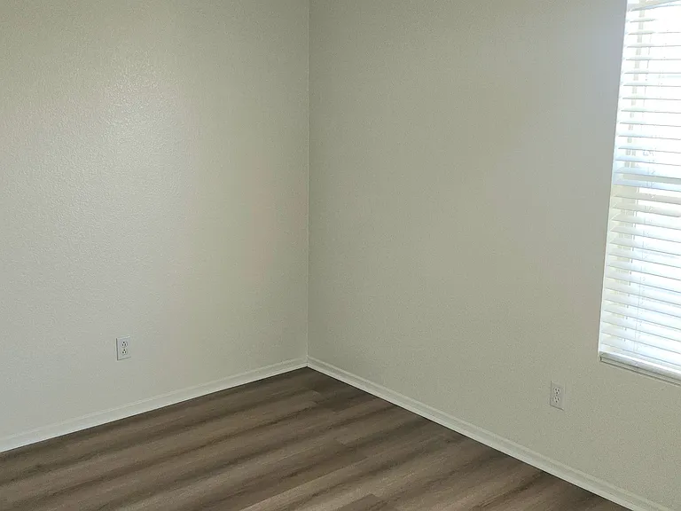 14041 Horseshoe Way — Photo 27