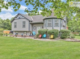 997 Kendall Rd, Peculiar, MO 64078