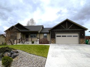 1916 Sunnyside Ave, Moscow, ID 83843
