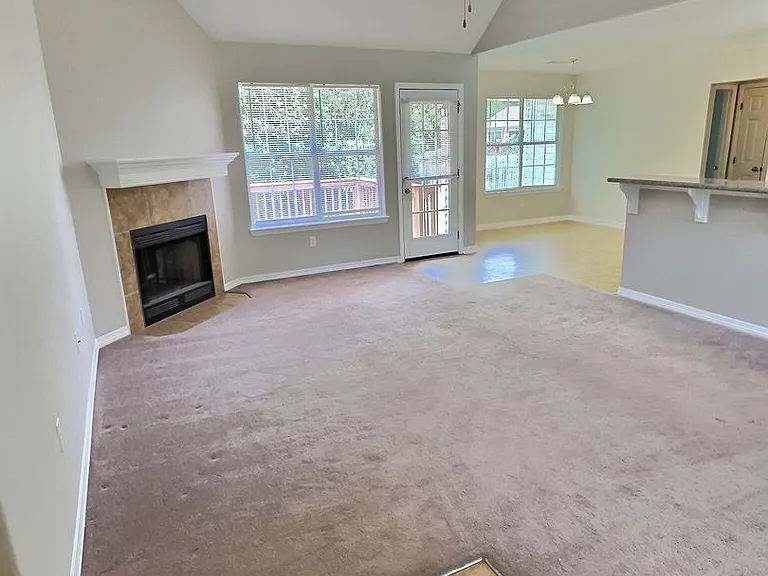 15053 Waterside Pl — Photo 4