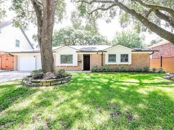 11931 Dunlap St, Houston, TX 77035