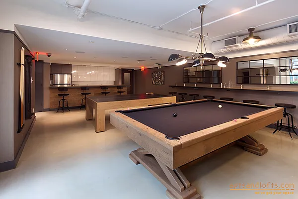 Rented by aptsandlofts.com | media 185