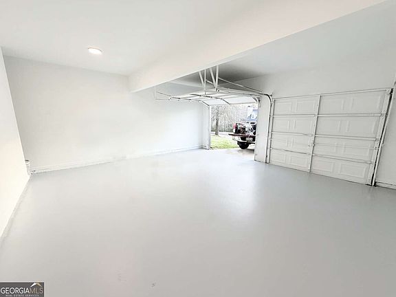 5th image of 353 Madison Ave