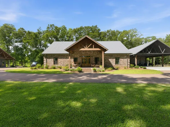 225 Coats Rd, Mount Olive, MS 39119