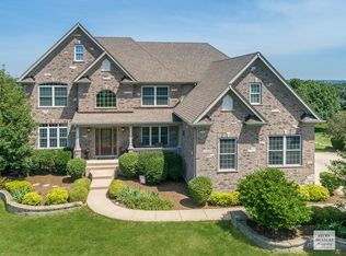 5425 Half Round Rd, Oswego, IL 60543