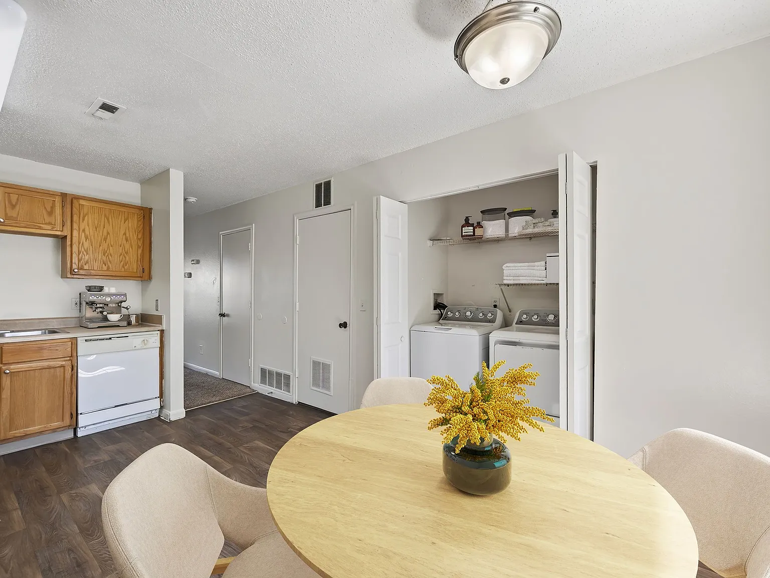 The Bluffs at Cherry Hills Townhomes — Photo 4