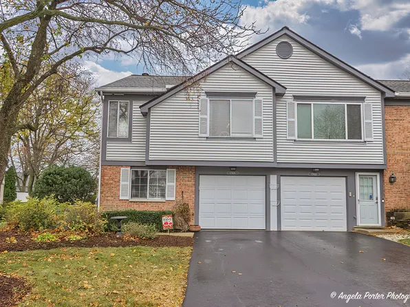 27W214 Providence Ln, Winfield, IL 60190