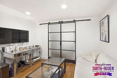 Rented by R New York