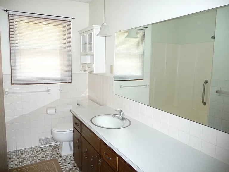 1047 Tyler St S — Photo 5