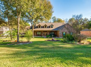 1838 Plum Creek Dr, Midlothian, TX 76065