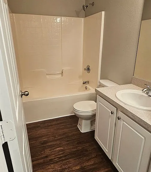 1530 SW 19th Ave — Photo 12