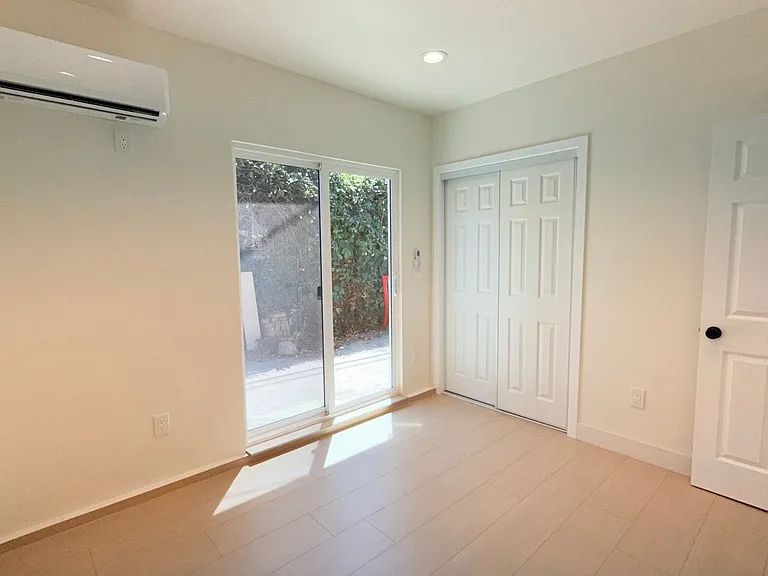 640 W Invergarry St — Photo 8