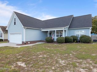 202 Star Gazer Ct, Richlands, NC 28574