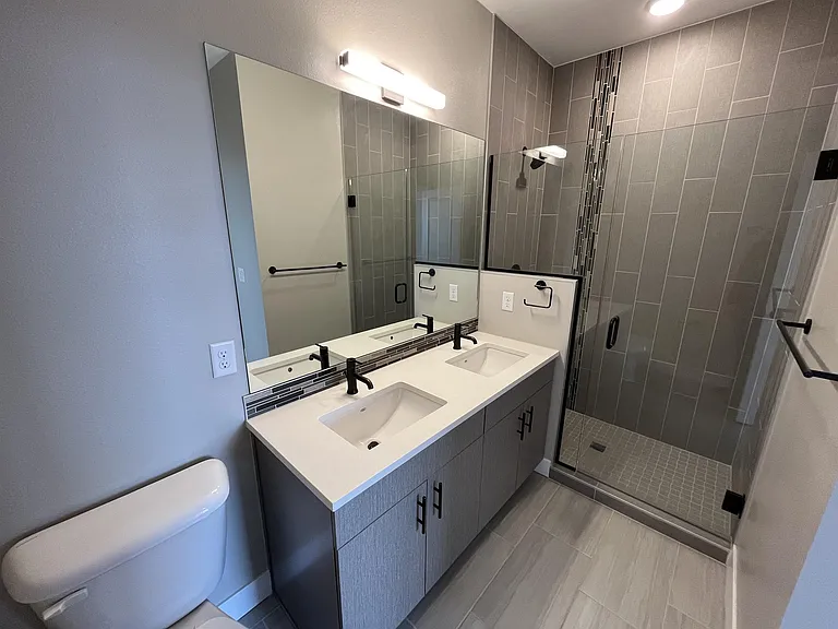 2729 W 28th Ave #508 — Photo 12