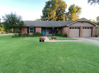 1904 Meadowbrook St, Ponca City, OK 74604
