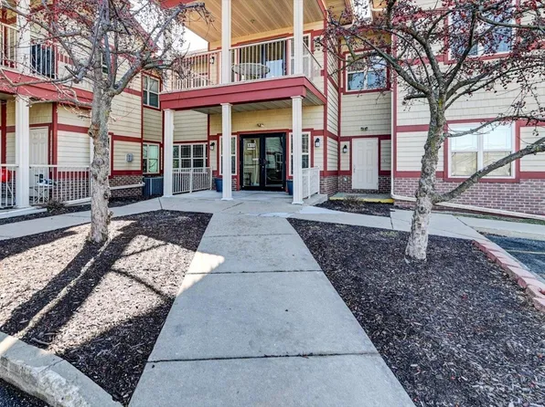 1300 School St APT 204, Sun Prairie, WI 53590