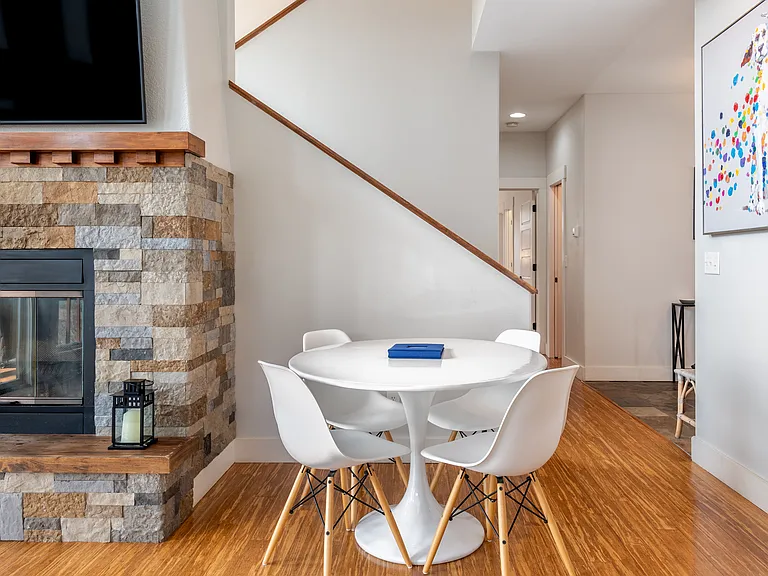 33 Silver Spoon Dr — Photo 14