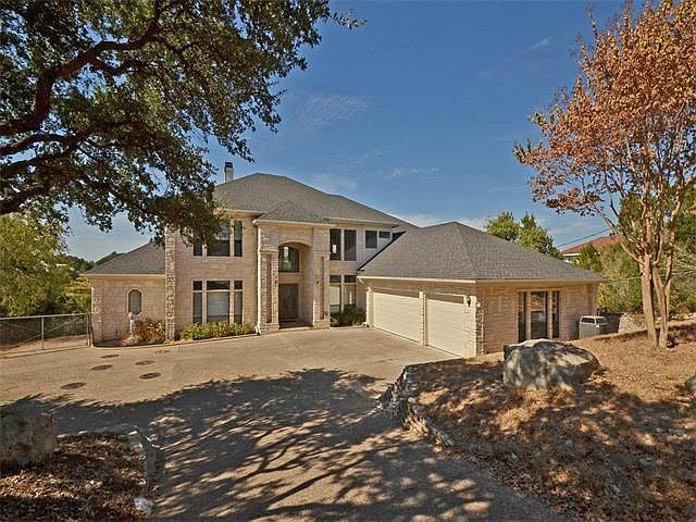 This beautiful home is located in the sought after Comanche Trail Estates neighborhood close to 620/2222.
