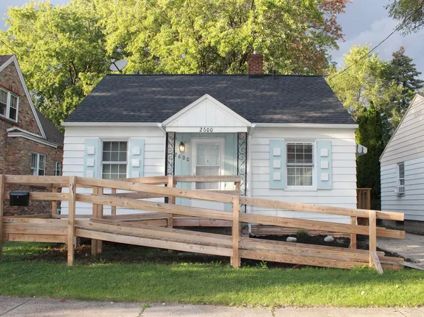 2600 Deindorfer St, Saginaw, MI 48602