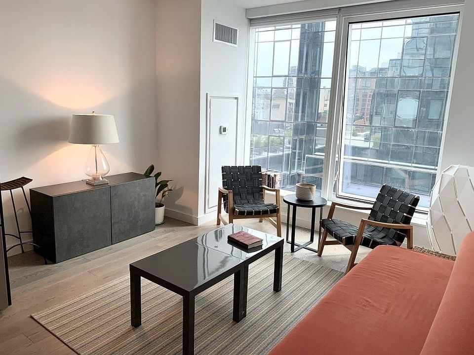 1st image of 420 Kent Ave #809I