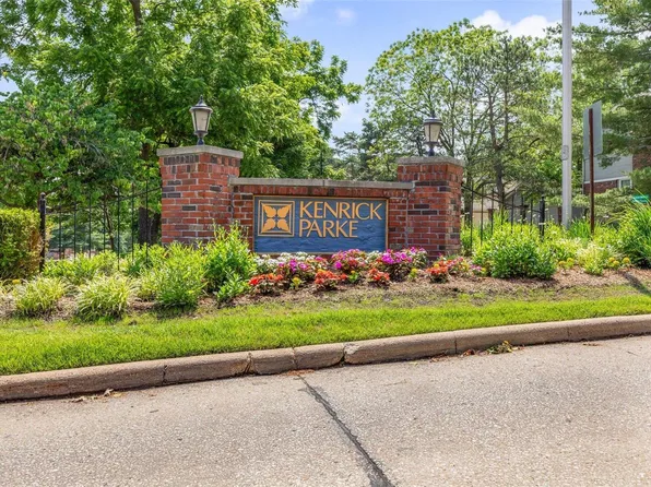 5375 N Kenrick Parke Dr APT 102, Saint Louis, MO 63119