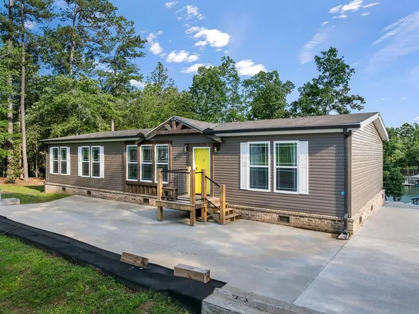 940 E Lakeshore Dr, Double Springs, AL 35553