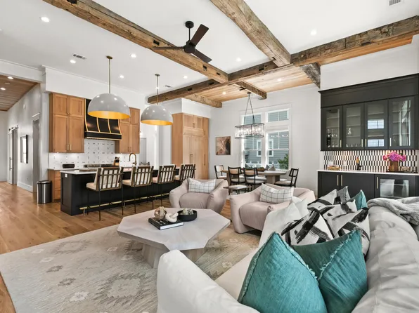 460 E Royal Fern Way, Pt Washington, FL 32459