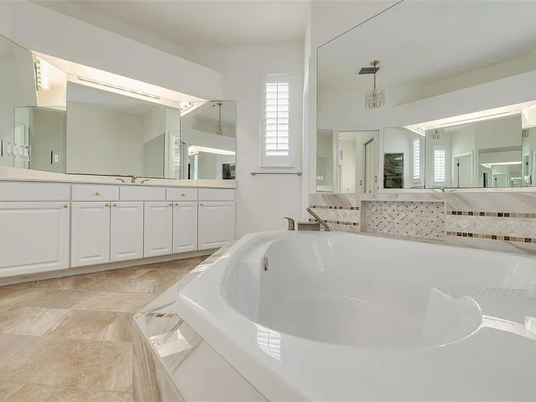 3713 Siena Ln — Photo 22