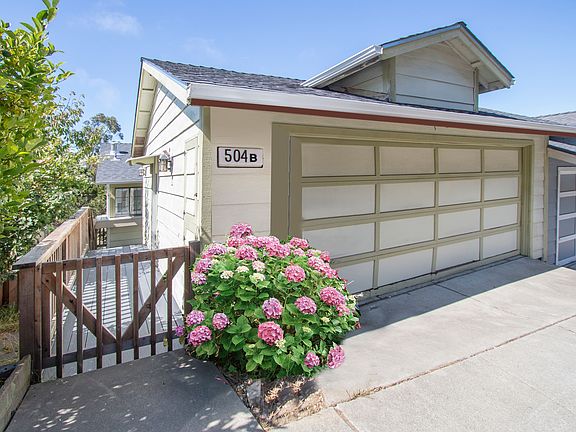 2nd image of 504 Southhill Blvd Unit B